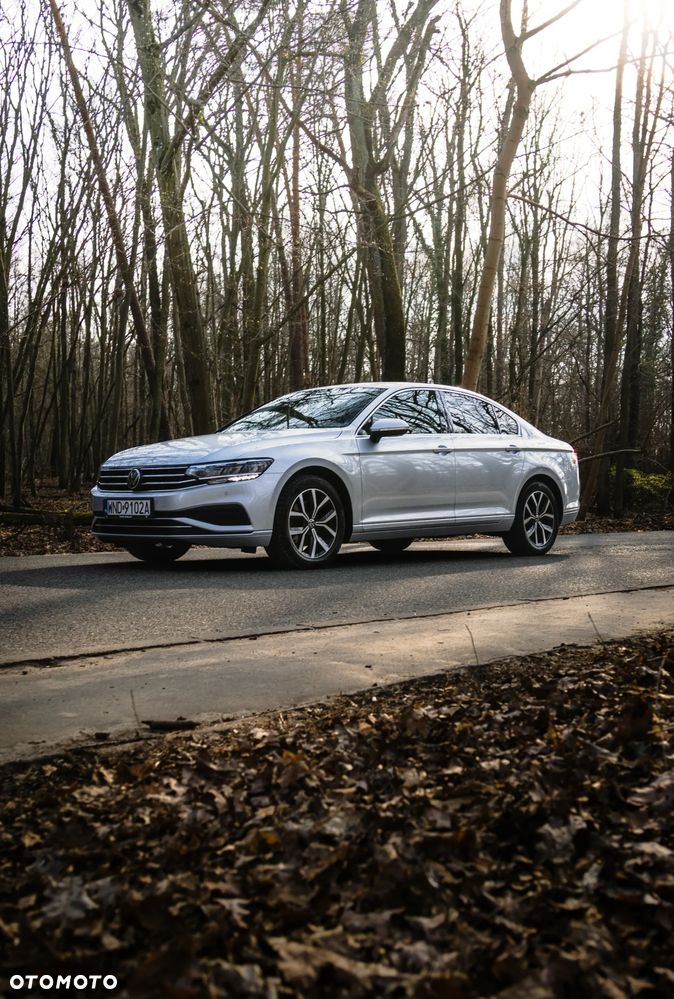 Volkswagen Passat 1.5 TSI EVO Business DSG - 1