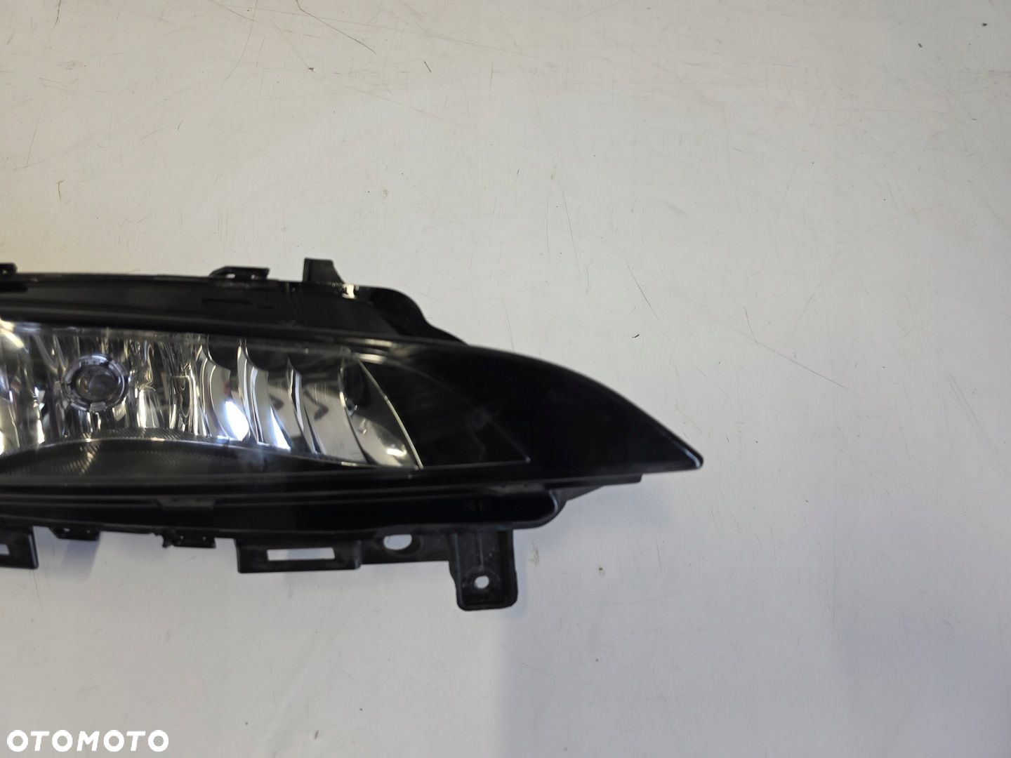 Halogen prawy przód SKODA Scala 657941700 - 2
