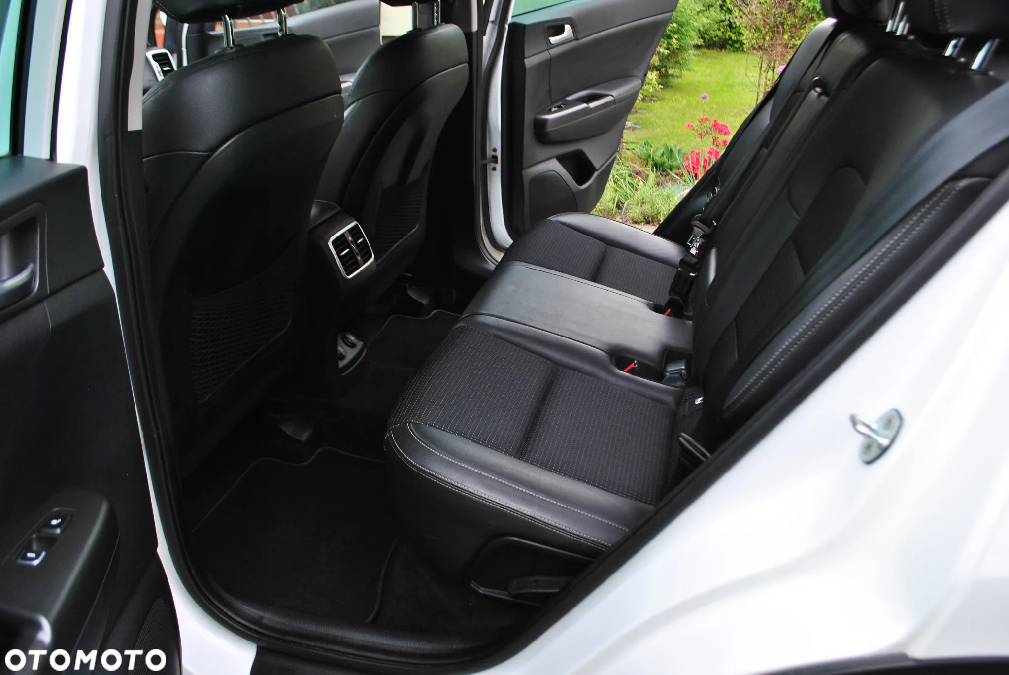 Kia Sportage 1.6 GDI L Business Line Plus 2WD - 22
