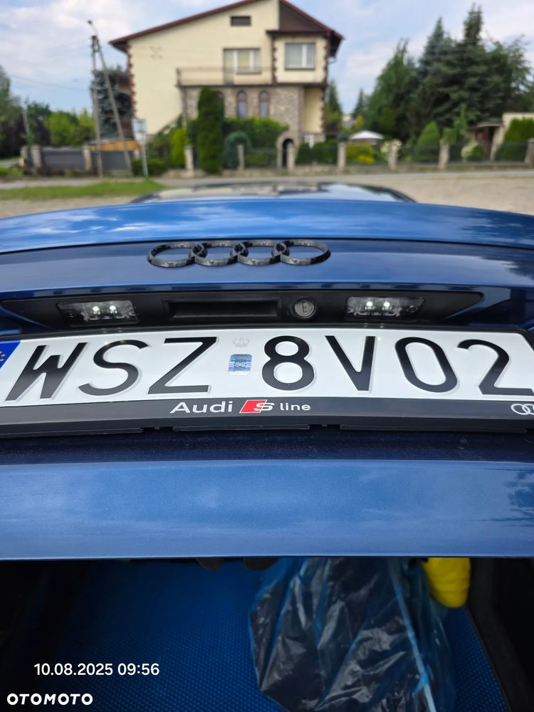 Audi A4 Limousine - 4
