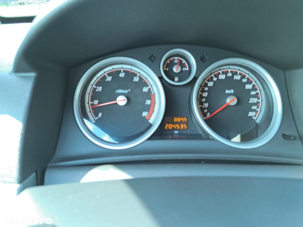 Opel Astra 1.6 Turbo Sport - 11
