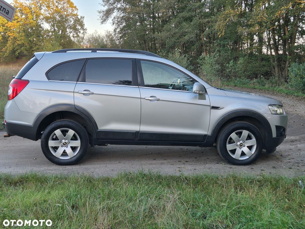 Chevrolet Captiva 2.4 2WD LT - 10
