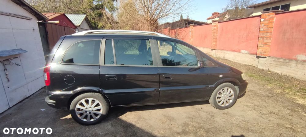 Opel Zafira 1.8 16V Elegance - 9