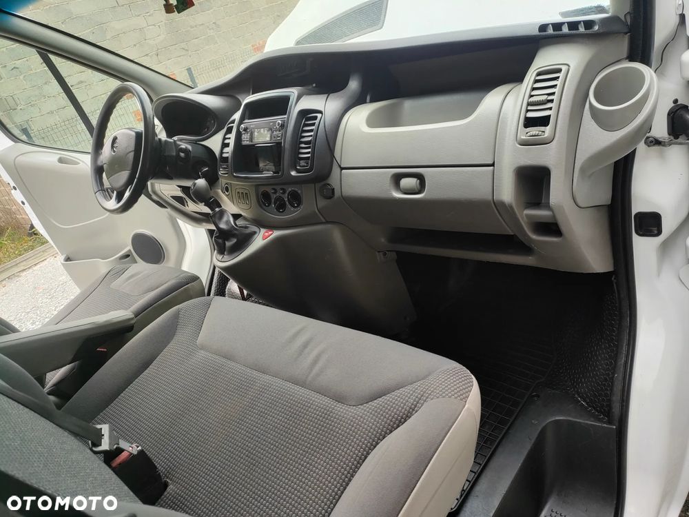 Opel VIVARO/ TRAFIC - 14