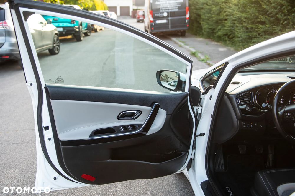 Kia Ceed 1.4 CVVT Vision - 17