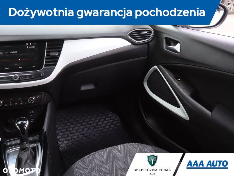 Opel Crossland X - 10