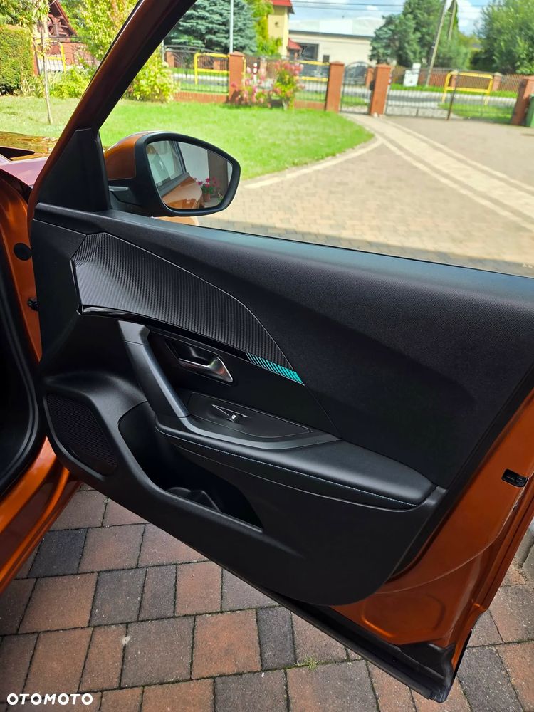Peugeot 2008 1.2 PureTech Allure Pack S&S EAT8 - 29