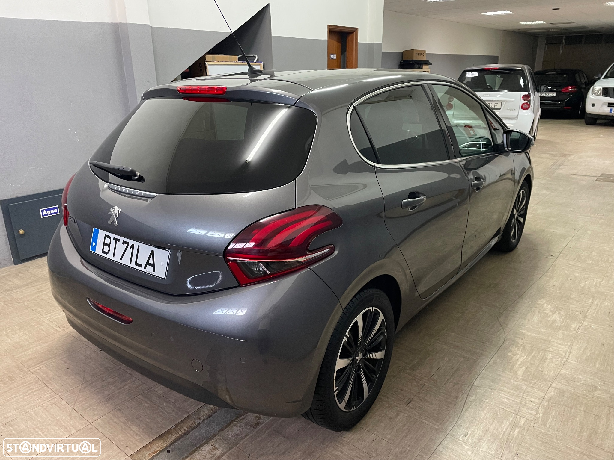 Peugeot 208 PureTech 110 Stop & Start Tech Edition - 3