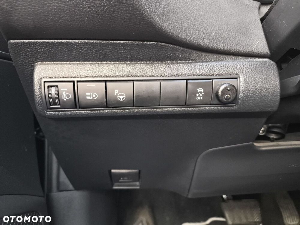 Toyota Corolla 1.8 Hybrid Comfort - 22