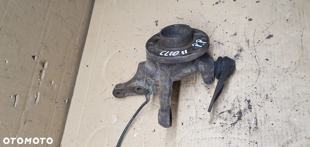 Zwrotnica prawy przód przednia prawa Renault Clio II - 2