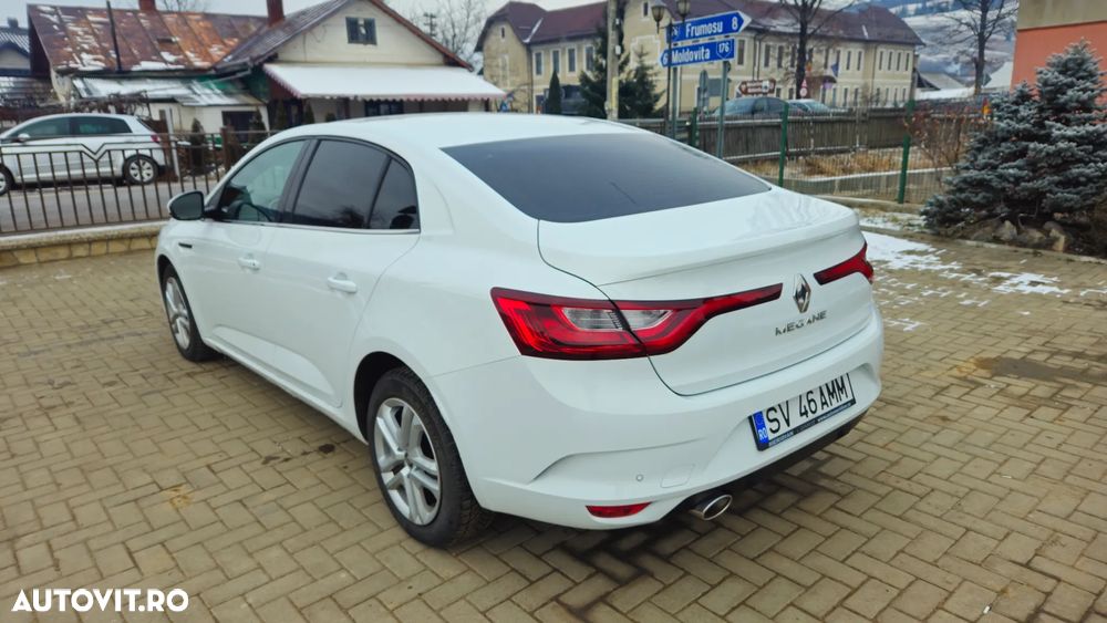 Renault Megane TCe GPF Zen - 9