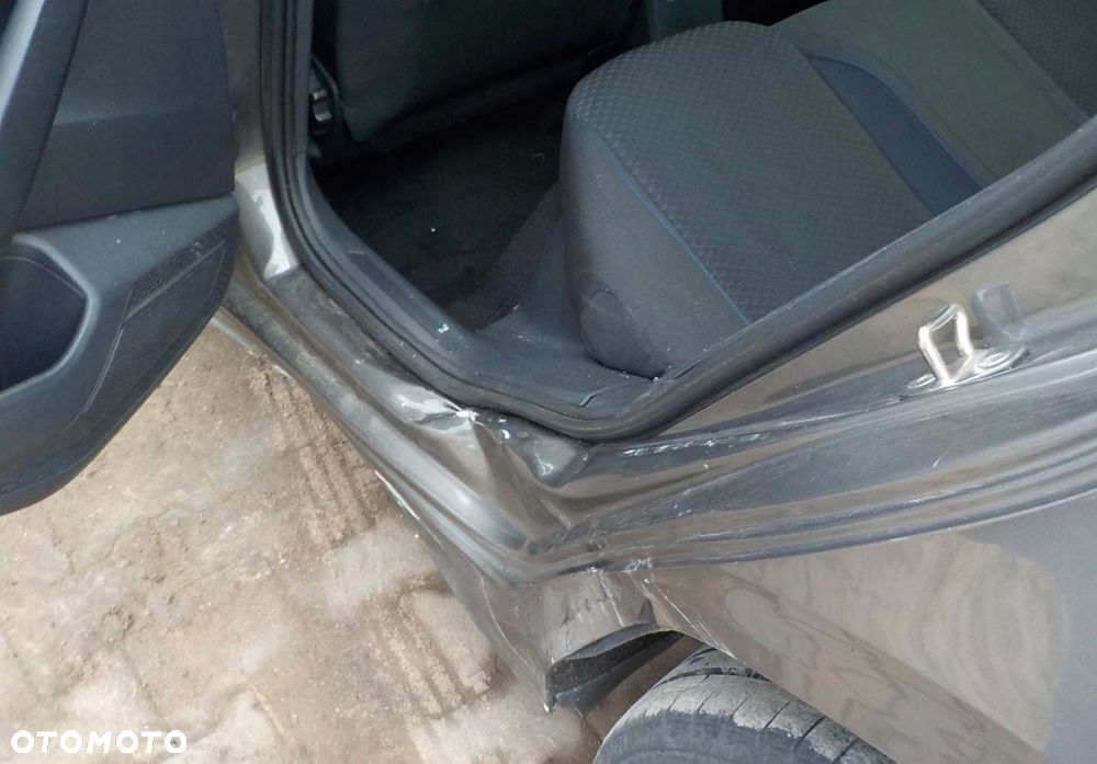 Volkswagen Polo - 24