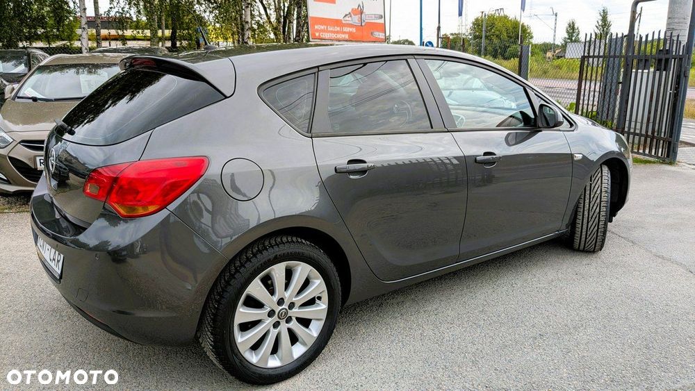 Opel Astra - 11