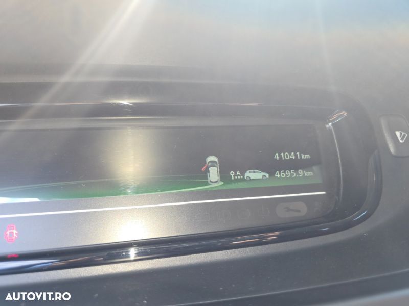 Renault ZOE - 12