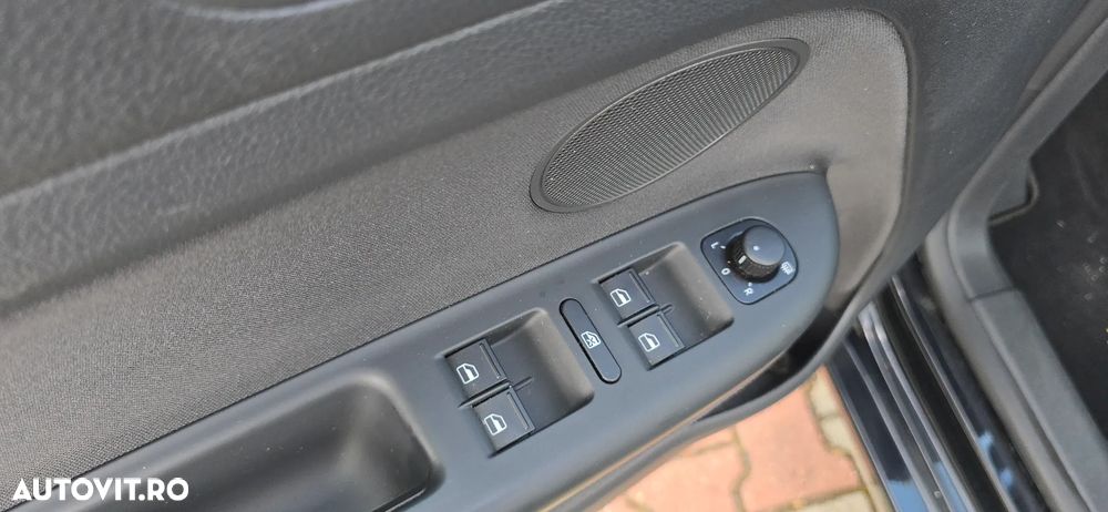 Volkswagen Golf Plus 1.4 Comfortline TSI DSG - 14