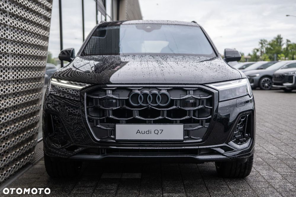 Audi Q7 TFSI e PHEV 360 kW Quattro S Line Tiptr - 3