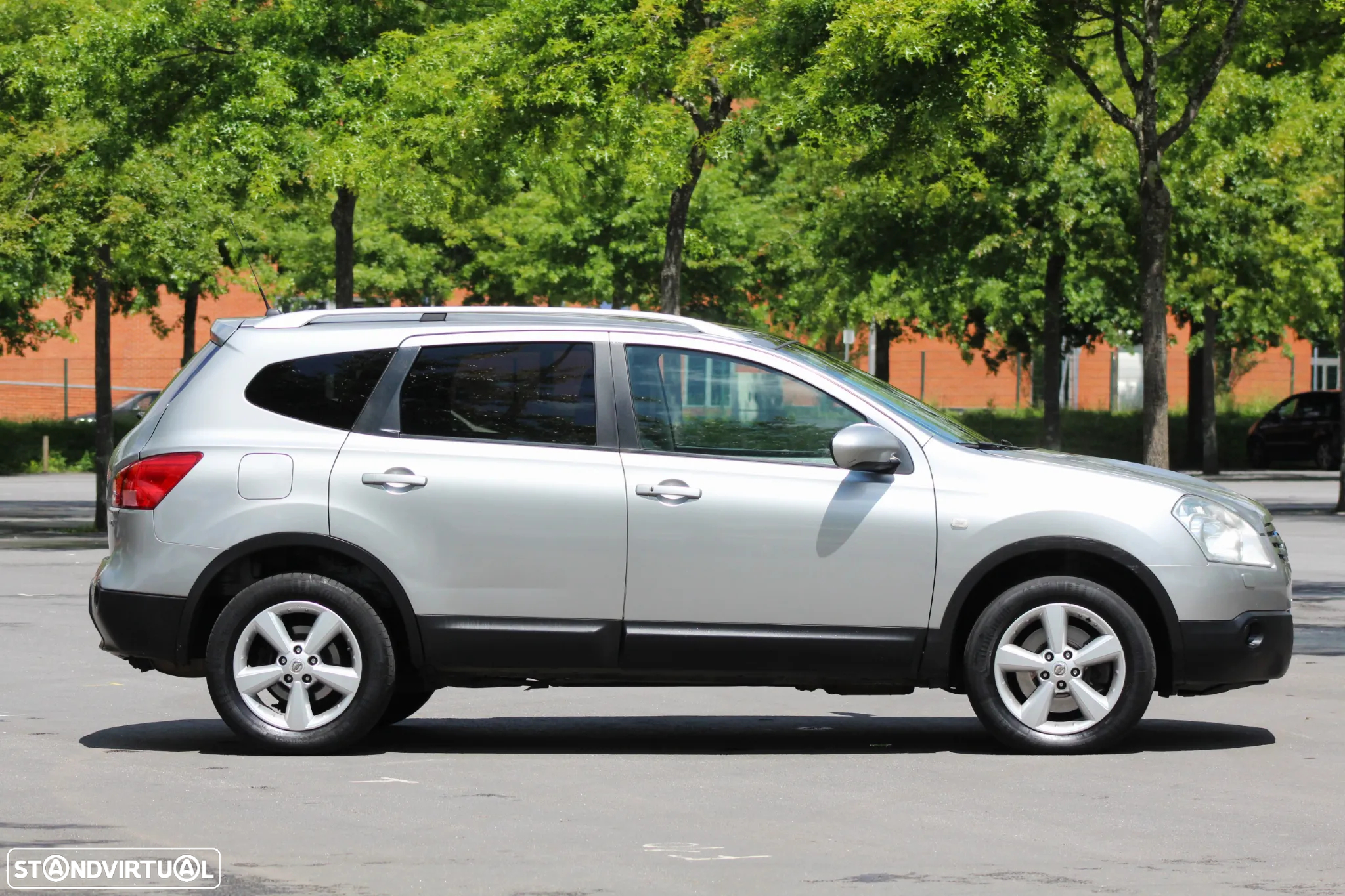 Nissan Qashqai +2 2.0 dCi Tekna Pele Choc +Navi - 5