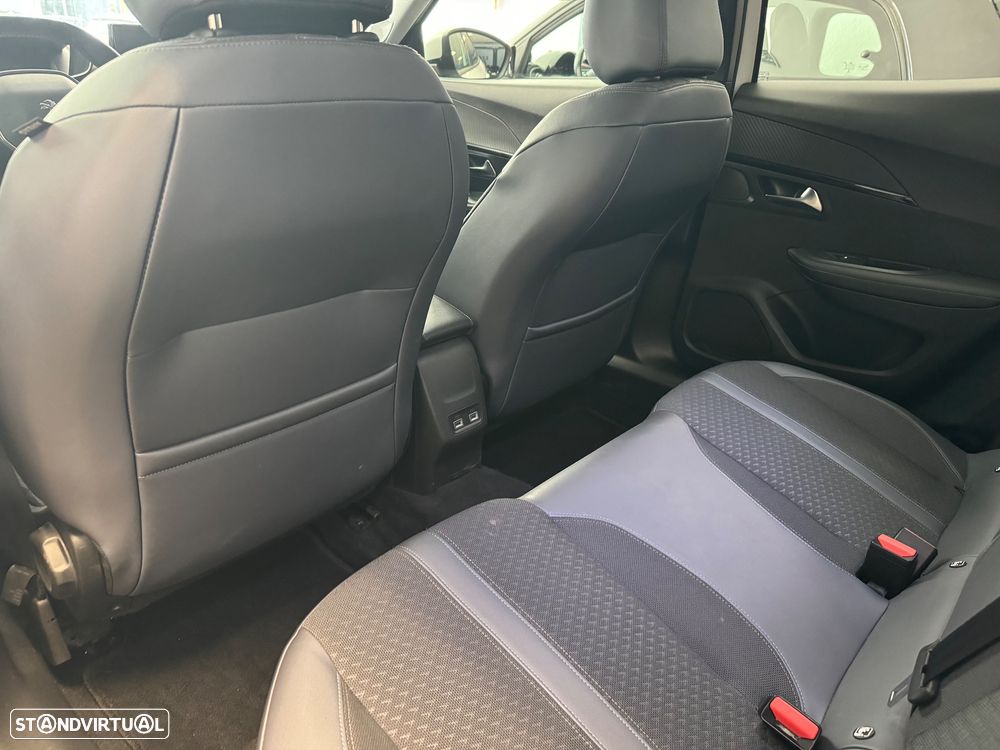 Peugeot e-2008 50 kWh Allure Pack - 12