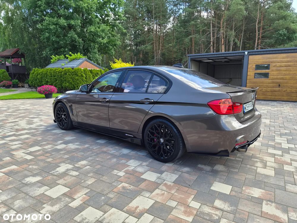 BMW Seria 3 328i - 13