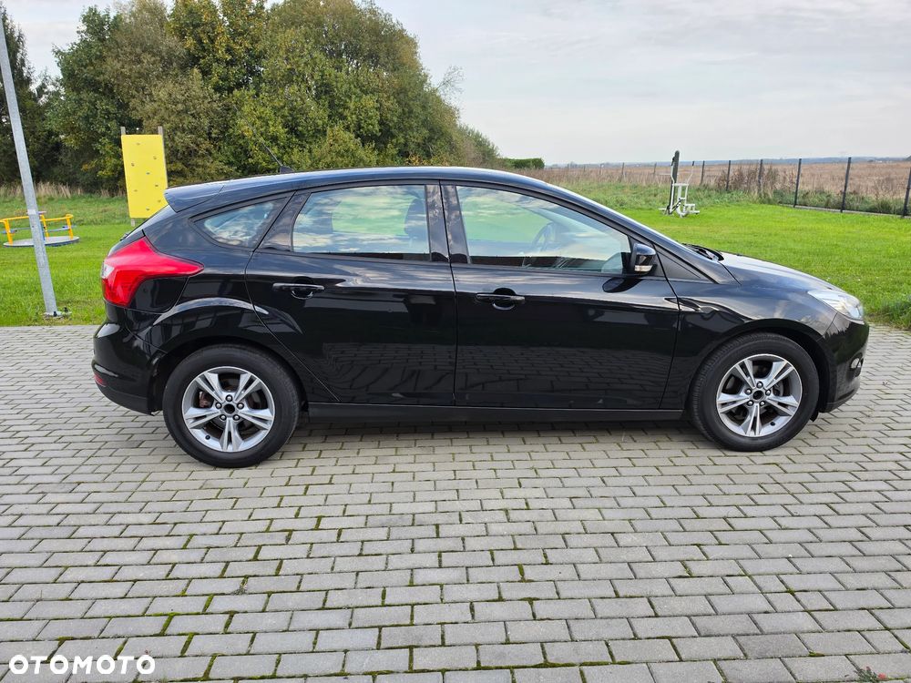 Ford Focus - 8