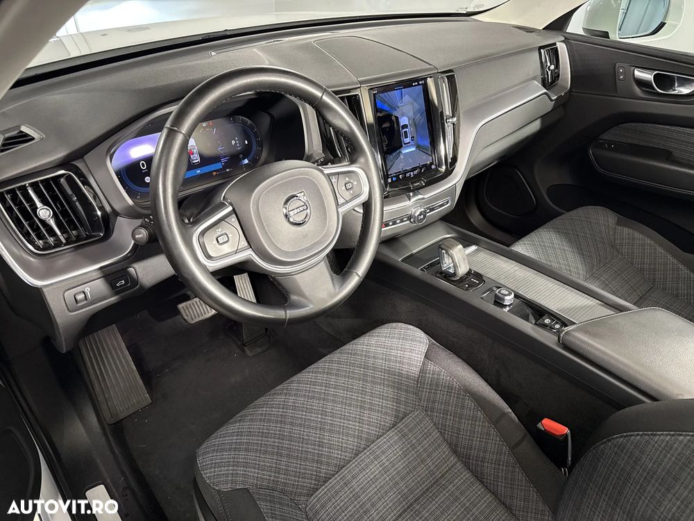 Volvo XC 60 B5 B AWD Core - 10