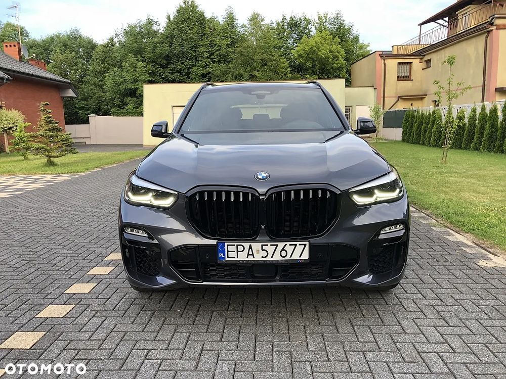 BMW X5 xDrive50i - 2