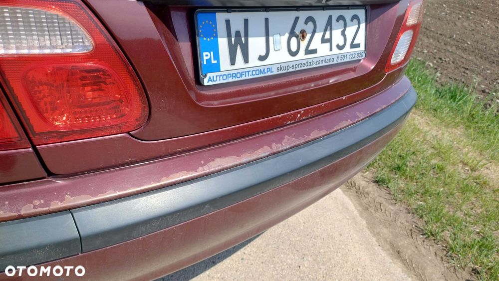 Nissan Almera - 6