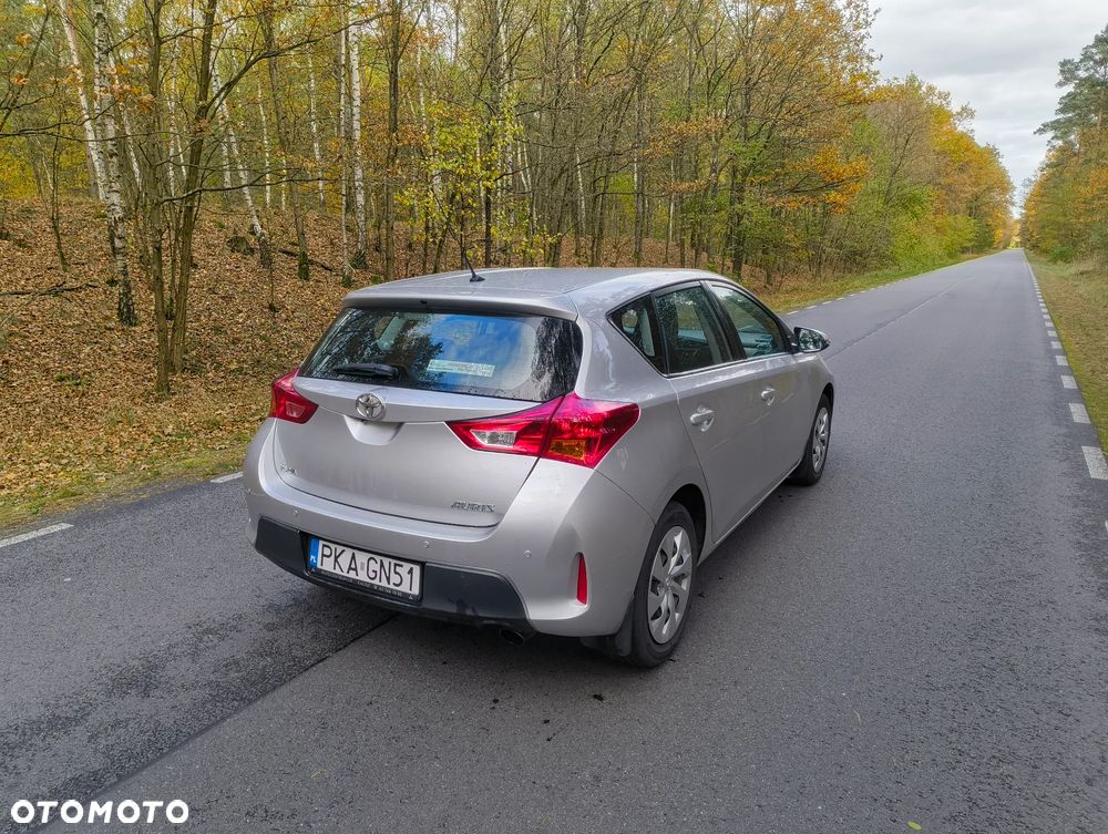 Toyota Auris 1.6 Active - 4