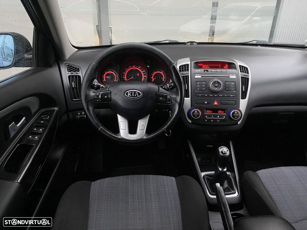 Kia Ceed SW 1.6 CRDi EX ISG - 4
