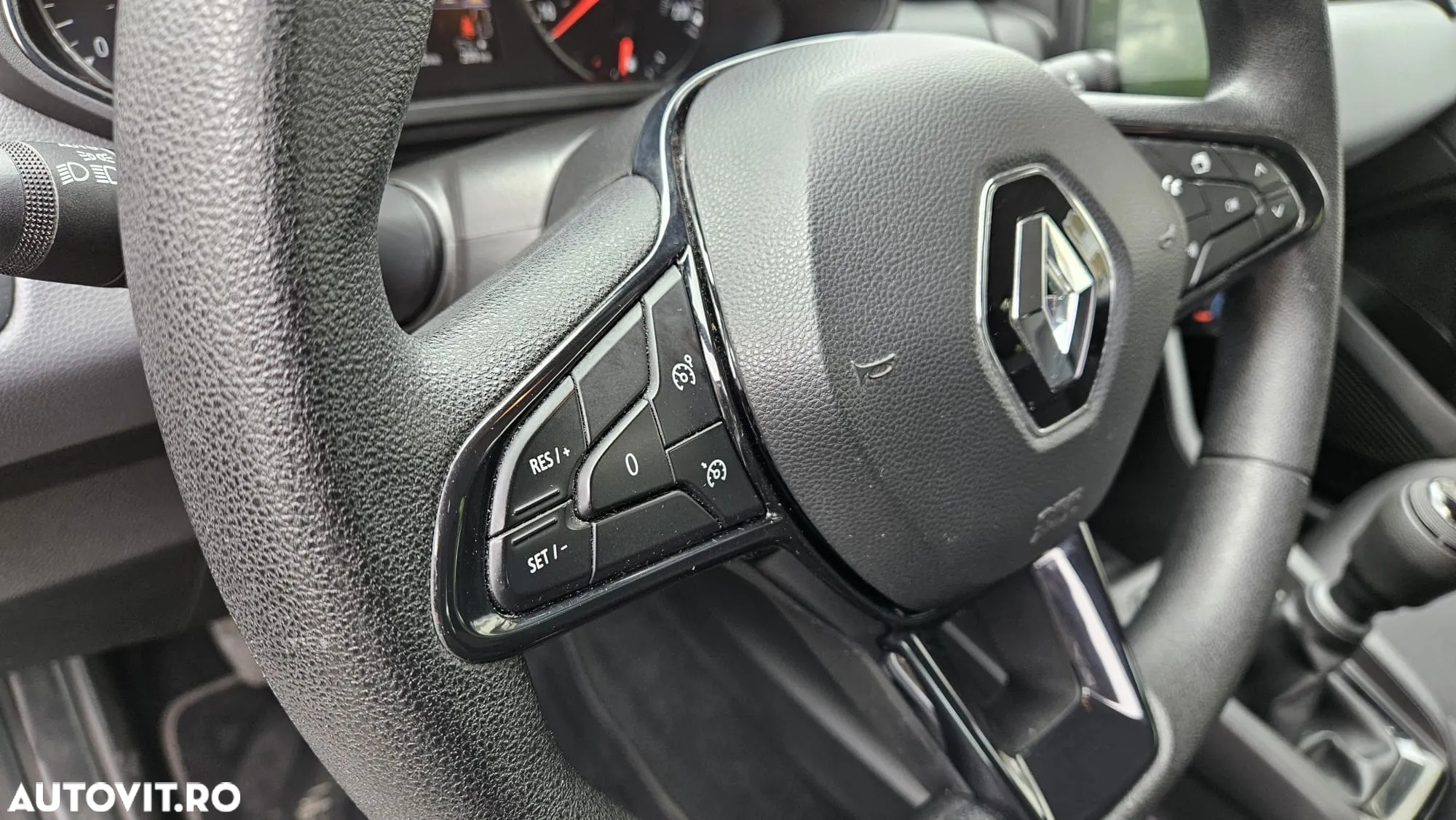 Renault Clio V SCe Zen - 10