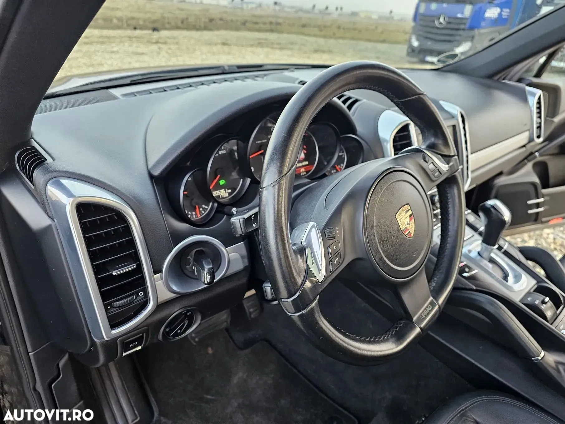 Porsche Cayenne Diesel Platinum Edition - 33