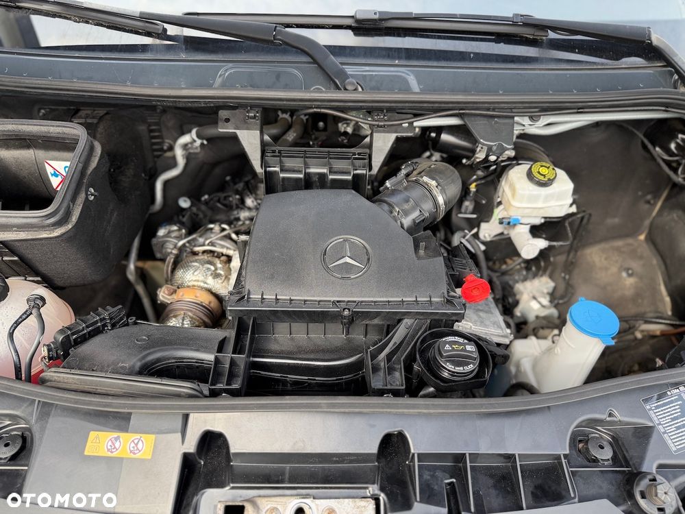 Mercedes-Benz Sprinter - 10