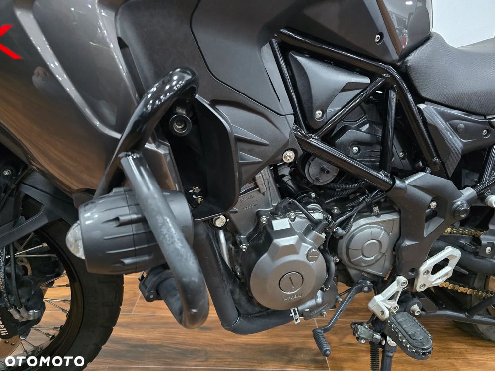 Benelli TRK 502X - 11