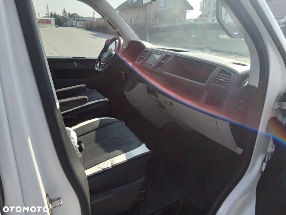 Volkswagen Transporter Caravelle DSG Kurz Comfortline - 11