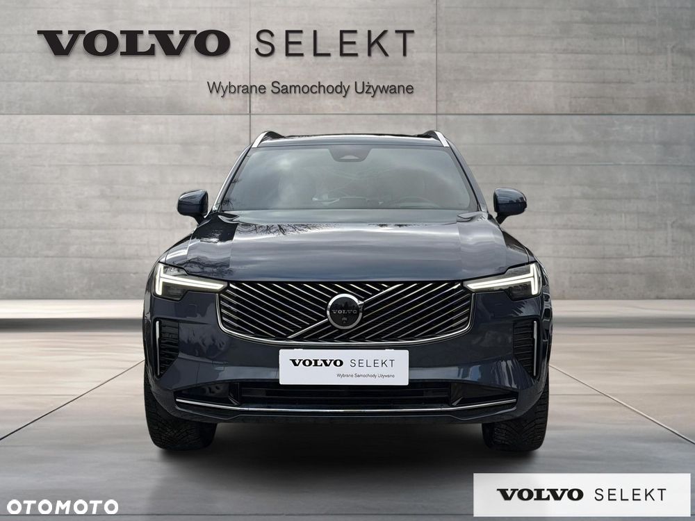 Volvo XC 90 - 9