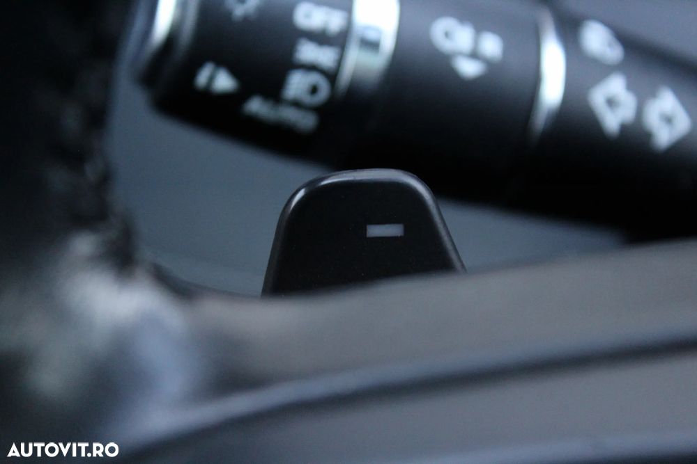 Land Rover Range Rover Evoque 2.0 D150 R-Dynamic HSE - 16