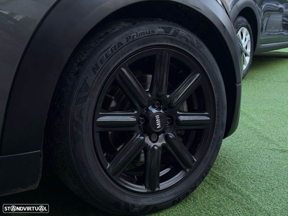 MINI Cabrio Cooper SD - 12