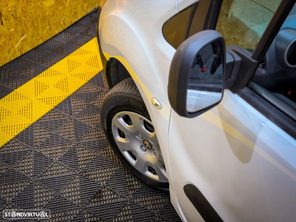 Peugeot Partner 1.6 HDi Confort - 29