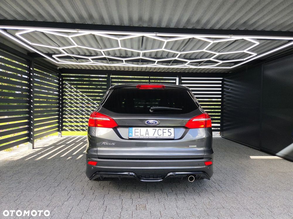 Ford Focus - 11