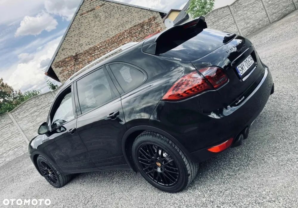 Porsche Cayenne - 10