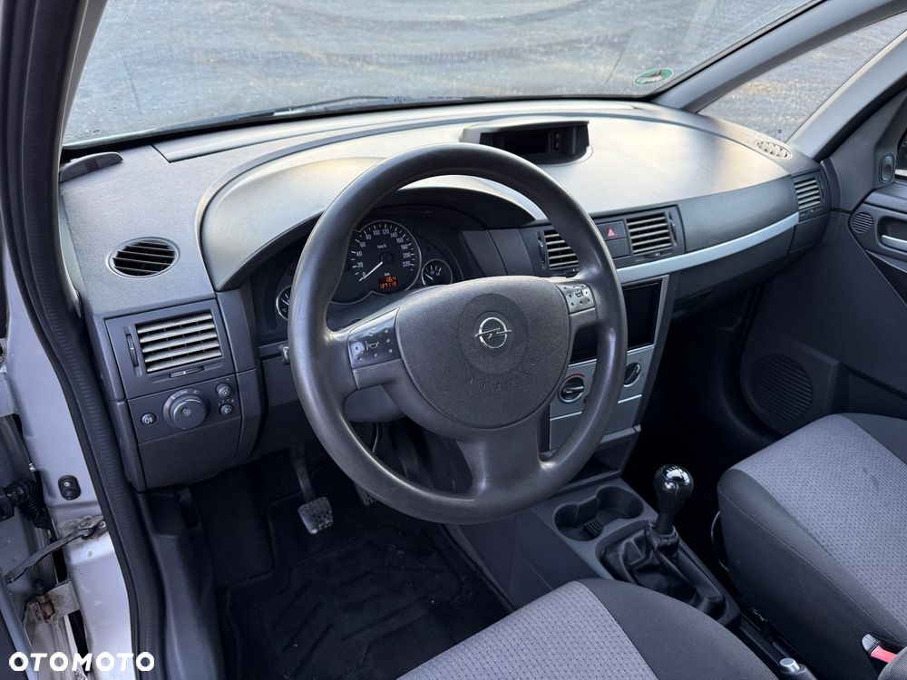 Opel Meriva 1.6 16V Essentia - 20