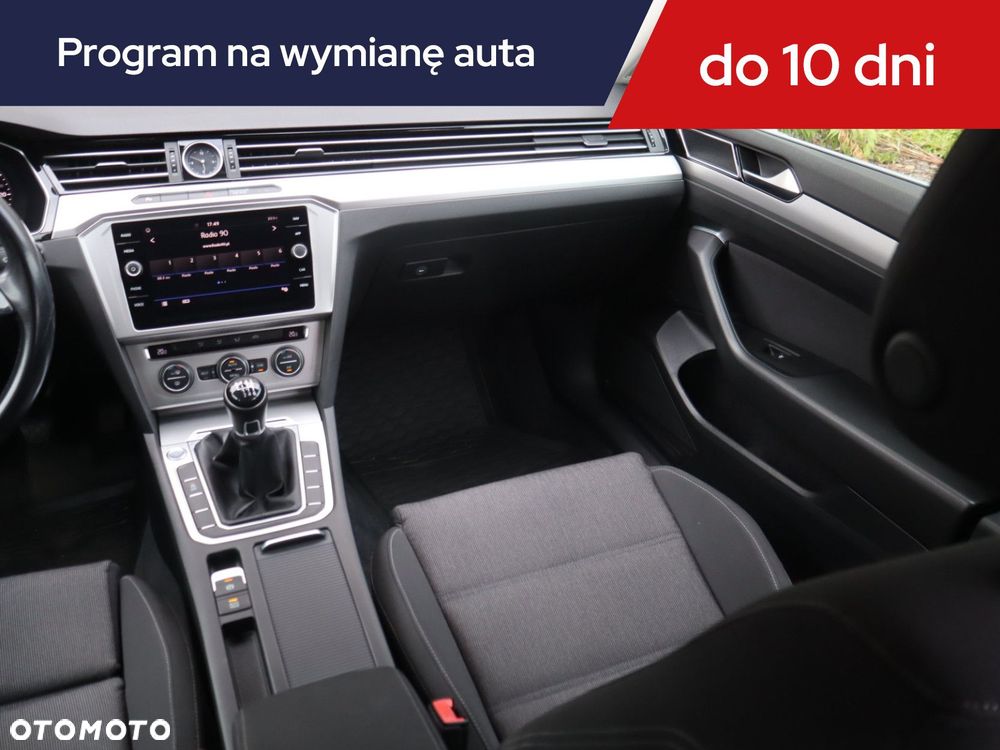 Volkswagen Passat Variant - 10