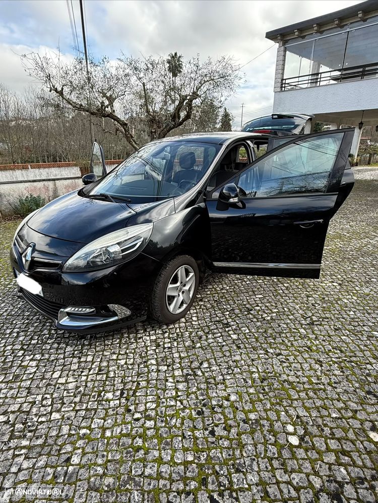 Renault Grand Scénic 1.5 dCi Bose Edition SS - 12