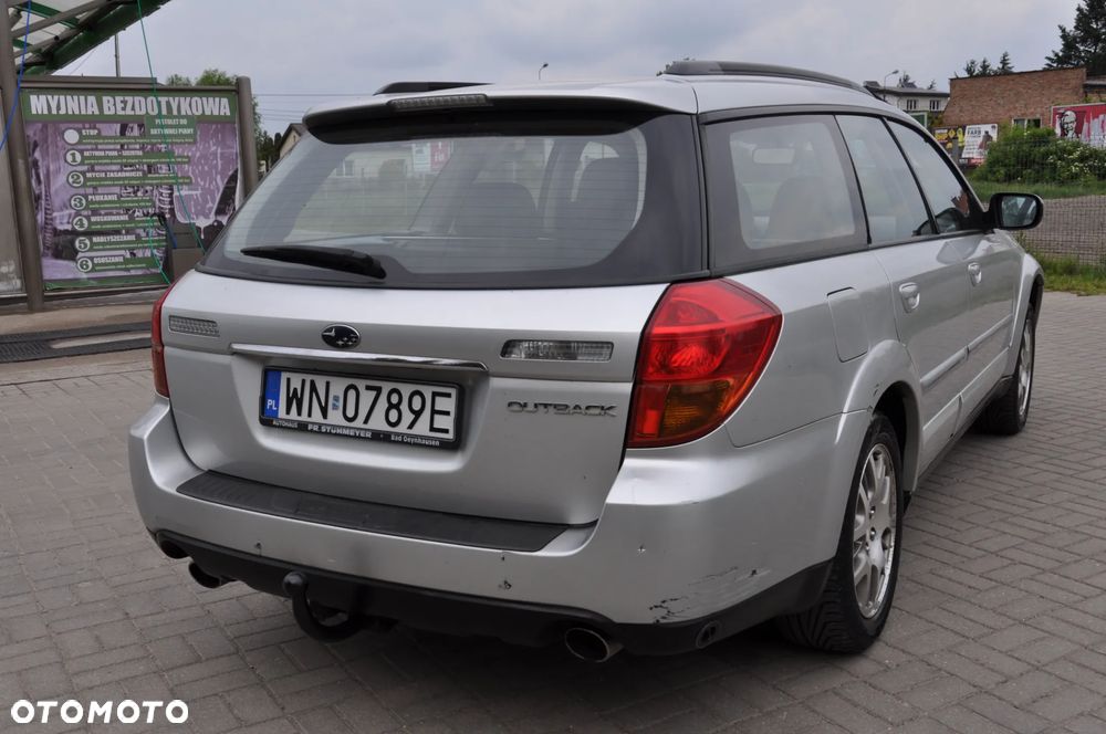 Subaru Outback 2.5i MT - 7