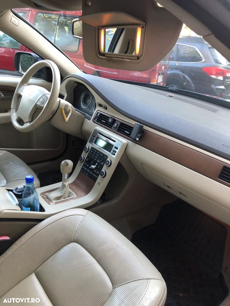 Volvo XC 70 D5 AWD Summum - 5