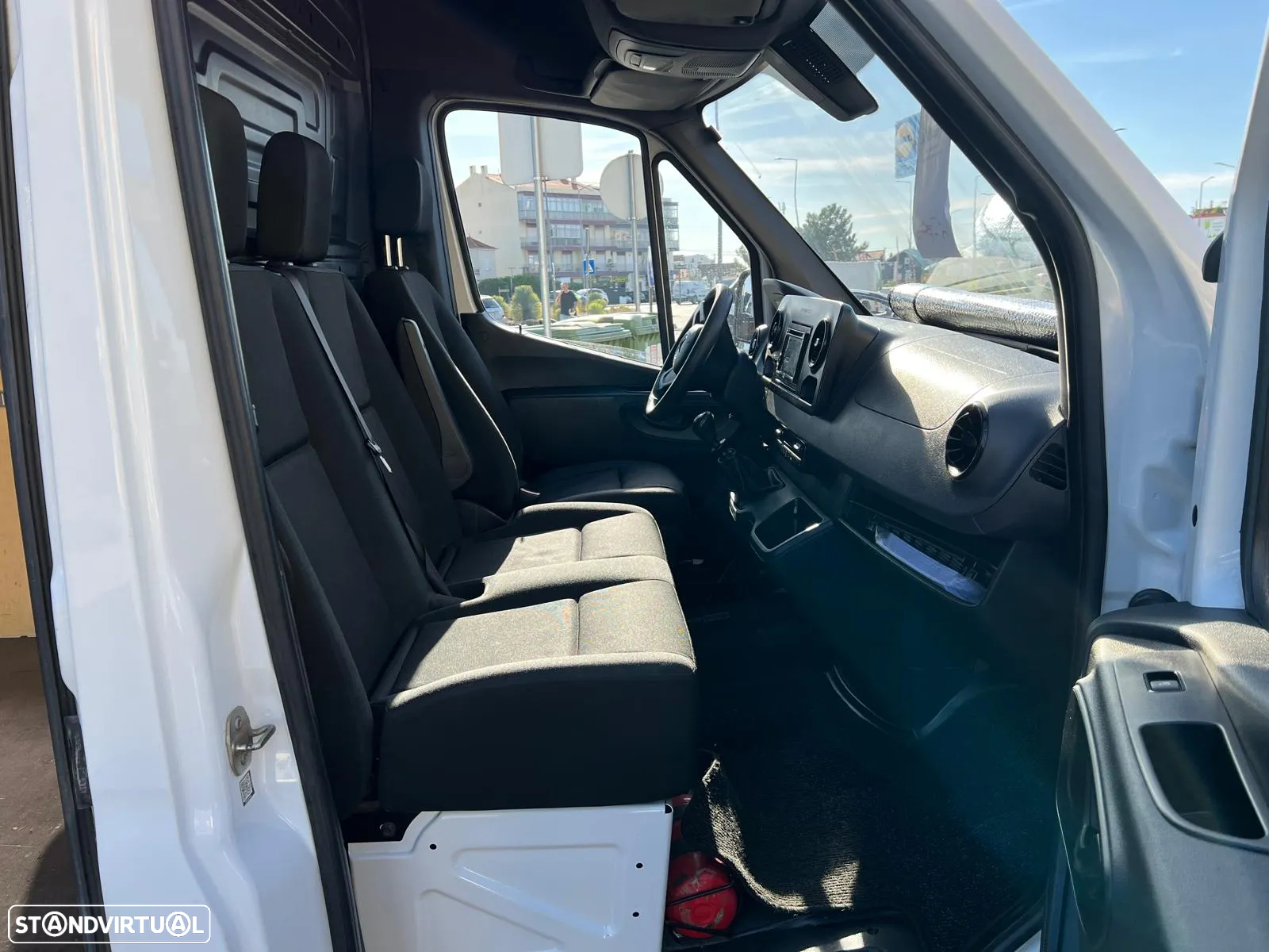 Mercedes-Benz Sprinter - 7