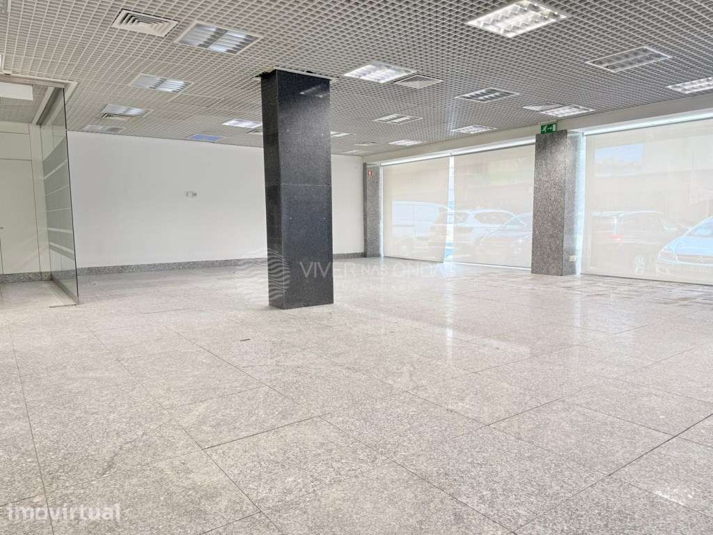 Oportunidade - Loja ampla no centro da Póvoa de Santo Adrião - Grande imagem: 5/27
