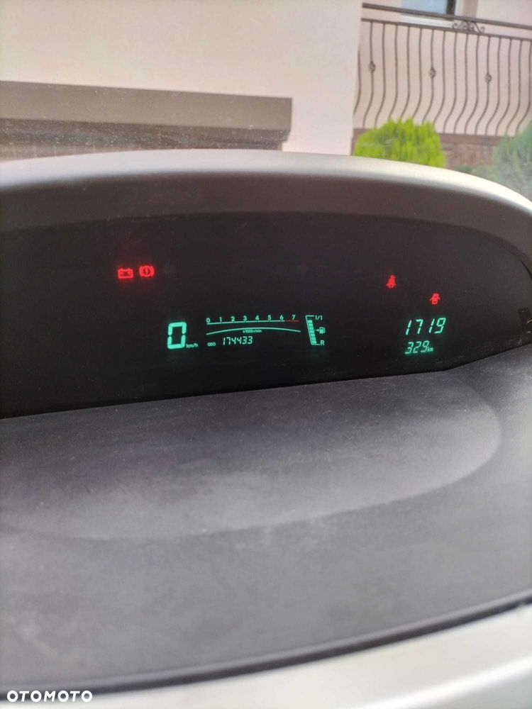 Toyota Yaris - 5
