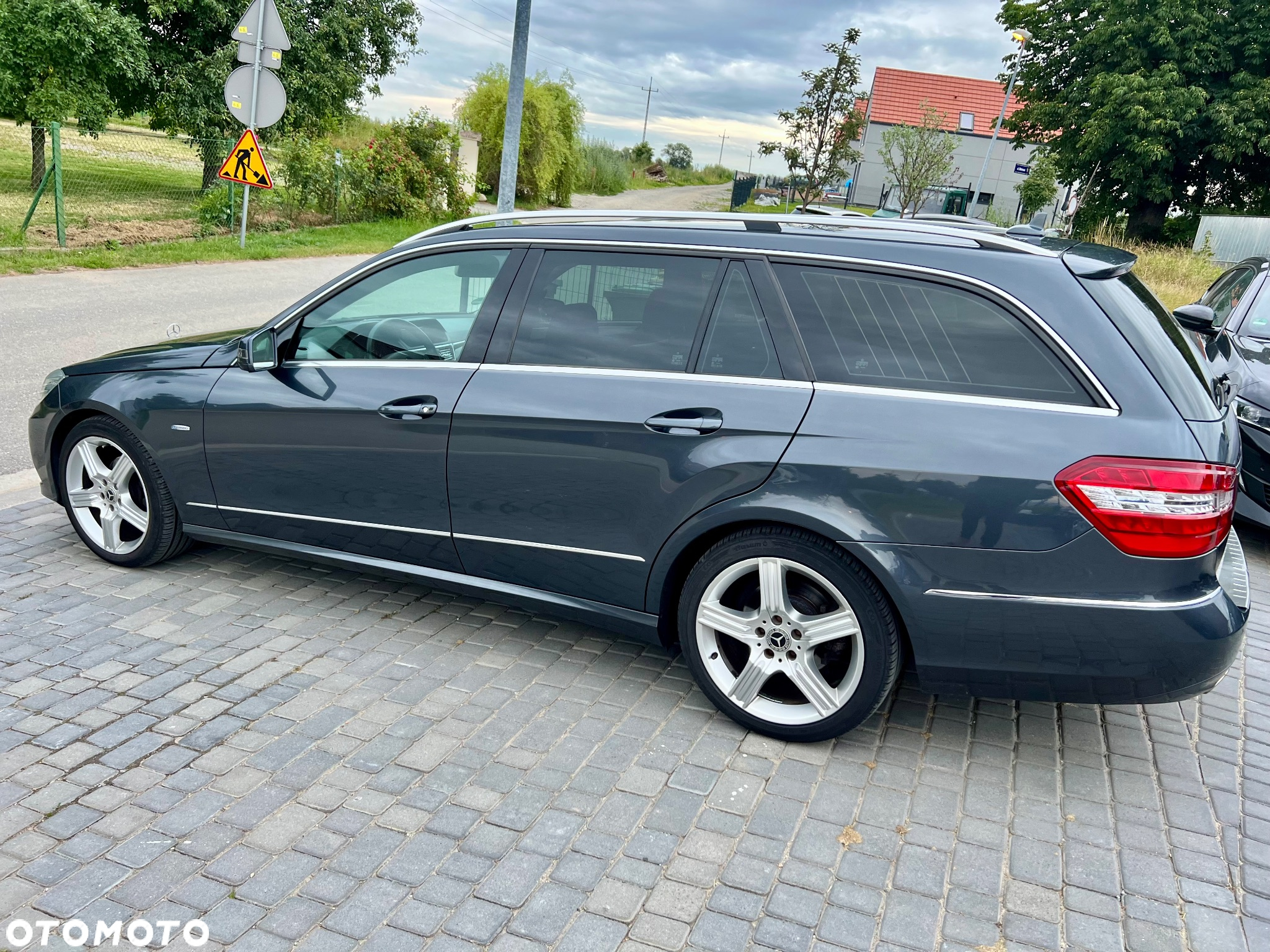 Mercedes-Benz Klasa E - 28