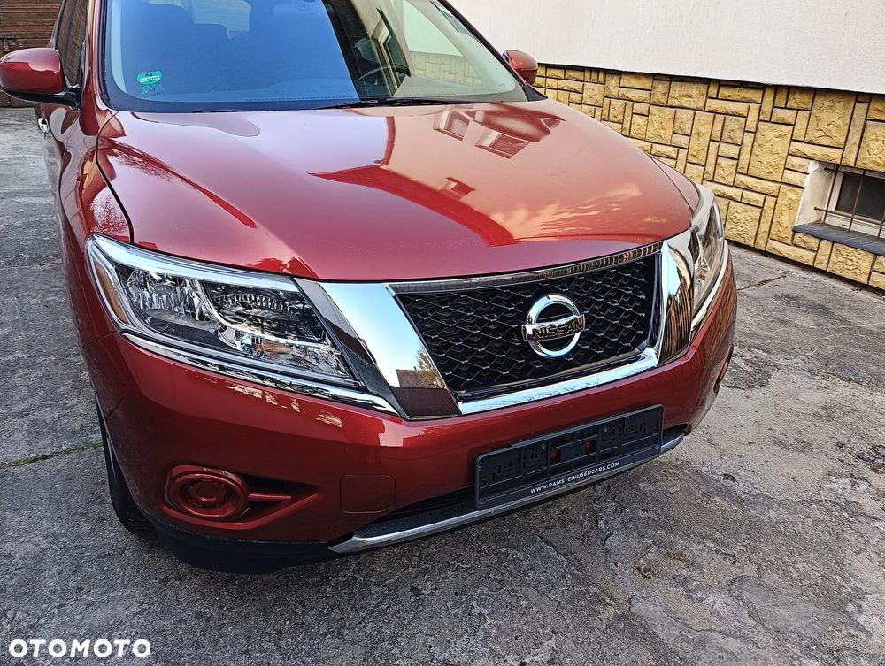 Nissan Pathfinder - 11